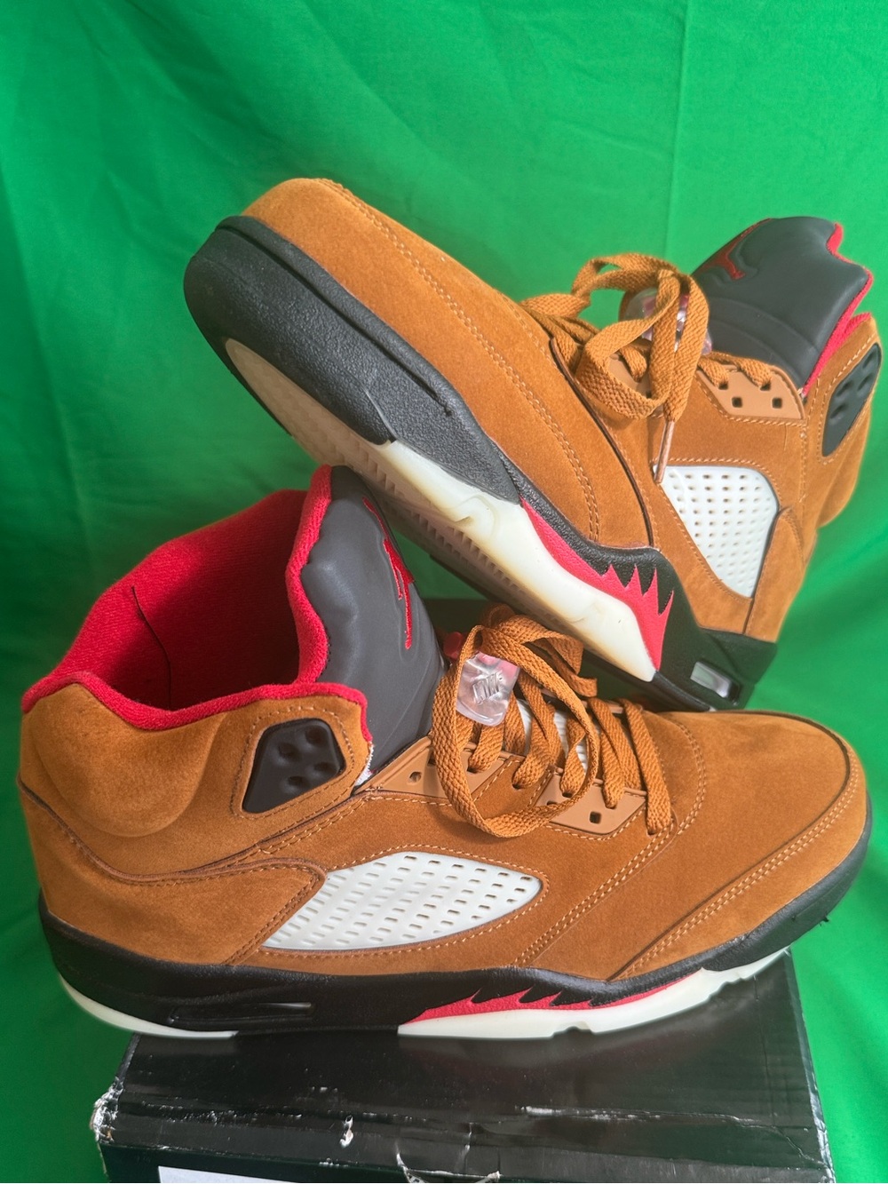Nike Air Jordan 5 Retro sneakers in the "Archaeo Brown" colorway. Like New!